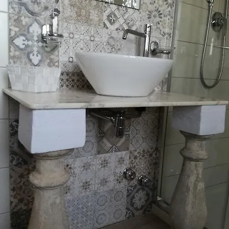 Bed & Breakfast Maris Avola